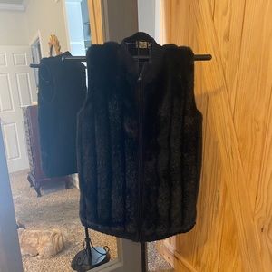 Caribbean Pacific Faux Fur Vest